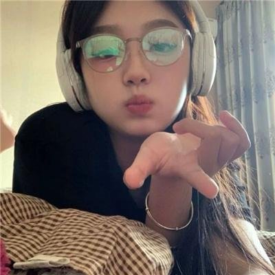 鱼跃在花见粤语