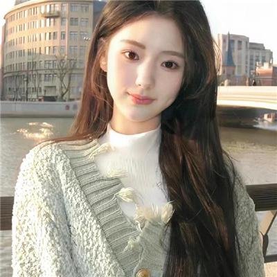 在此一群